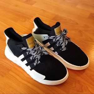 Adidas Women’s Equipment ADV/91-18 (Fit Like US 7)